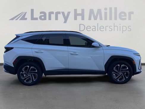 Used 2025 Hyundai Tucson Limited AWD/4WD image 6