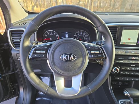 Used 2020 Kia Sportage EX w/ EX Technology Package image 17