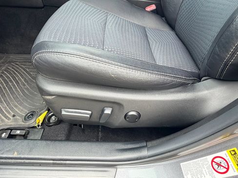 Used 2014 Toyota Camry SE w/ Protection Package FWD image 15