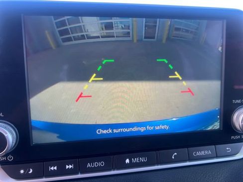 Used 2024 Nissan Sentra SV image 18