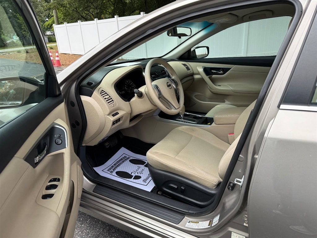 Used 2015 Nissan Altima 2.5 S w/ Power Driver Seat Package FWD image 10
