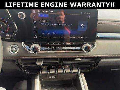 Used 2024 Chevrolet Colorado Z71 w/ Z71 Convenience Package 2 image 21