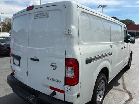 Used 2020 Nissan NV 1500 SV image 4