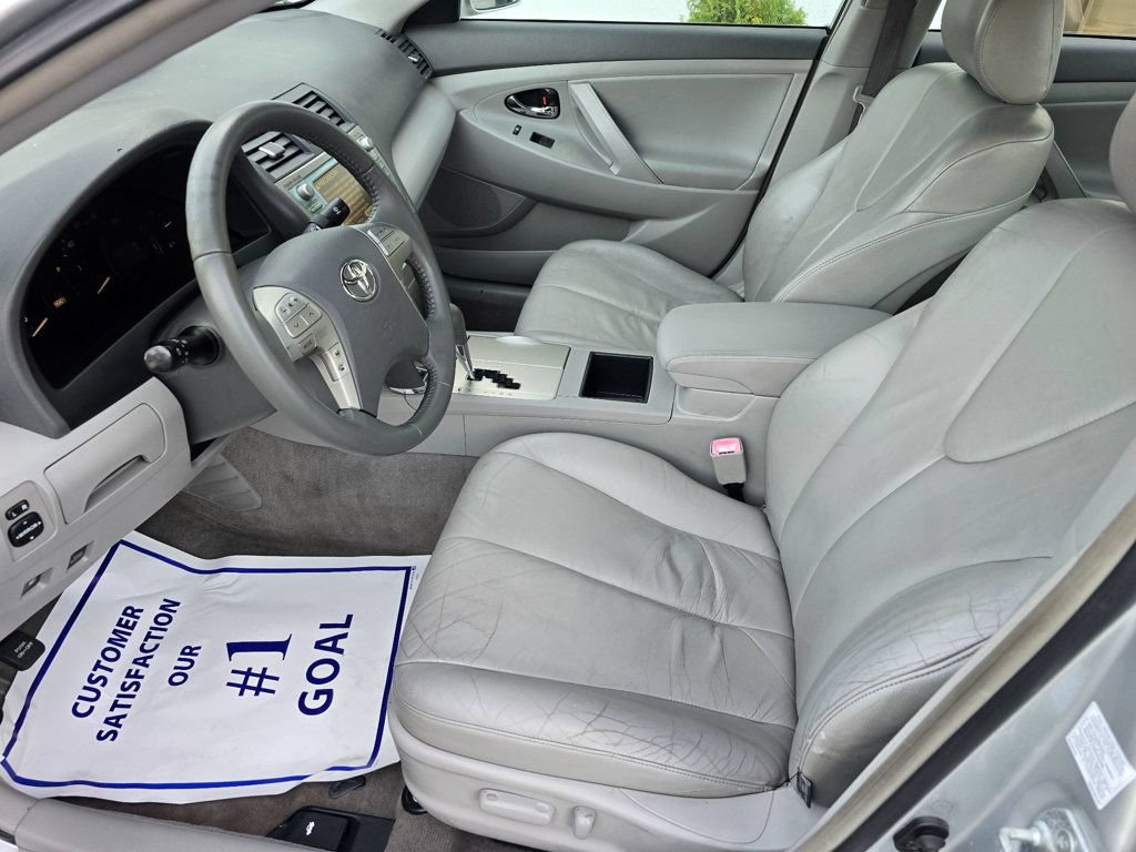 Used 2007 Toyota Camry Hybrid w/ Leather Pkg FWD image 8