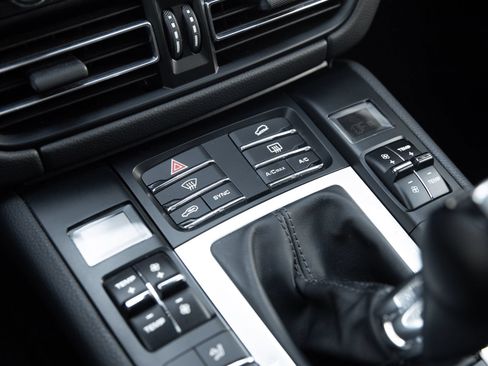 Certified 2020 Porsche Macan S AWD/4WD image 26