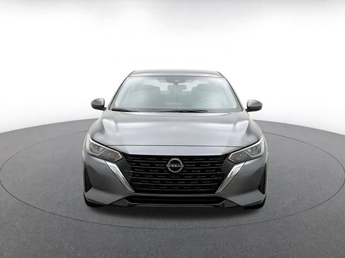Used 2025 Nissan Sentra SV FWD image 2