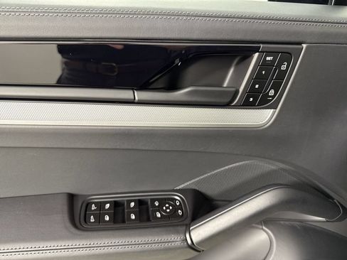 Certified 2026 Porsche Cayenne S AWD/4WD image 33