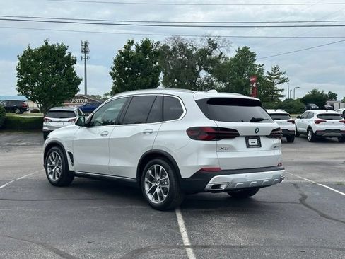 New 2026 BMW X5 xDrive50e w/ Climate Comfort Package AWD/4WD image 8