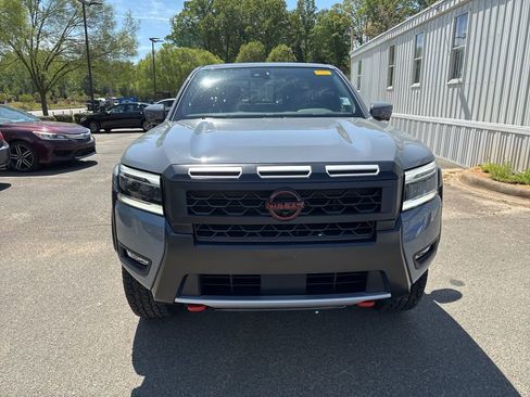 Used 2025 Nissan Frontier PRO-4X w/ Pro Premium Package image 2