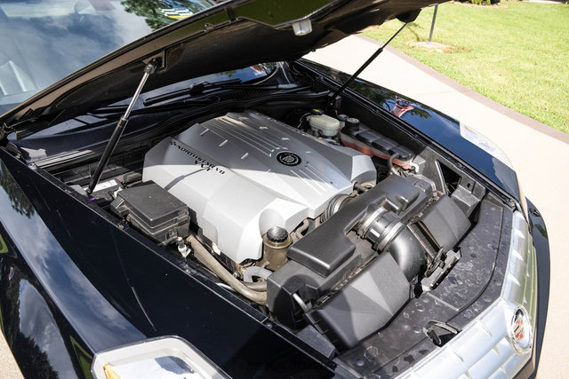 Used 2006 Cadillac XLR RWD image 28
