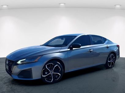 Used 2023 Nissan Altima 2.5 SR
