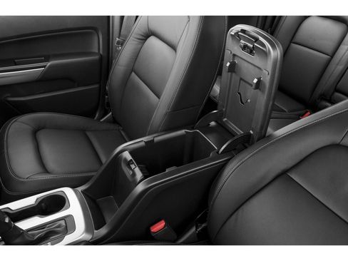 Used 2015 Chevrolet Colorado LT image 18
