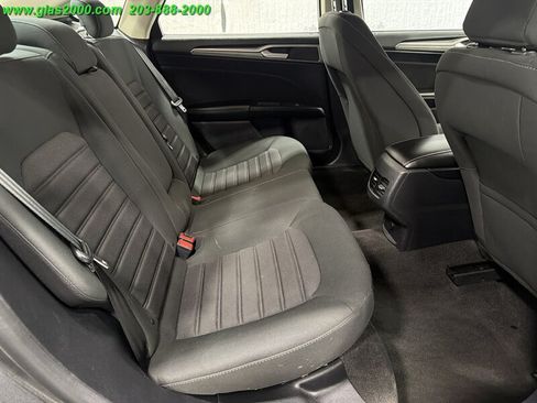 Used 2020 Ford Fusion SE FWD image 10