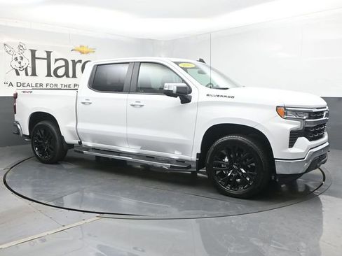 Used 2025 Chevrolet Silverado 1500 LT w/ Safety Package AWD/4WD image 6
