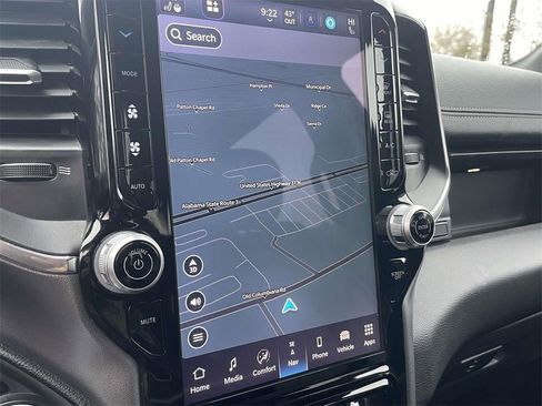 Used 2025 RAM 1500 Laramie image 24