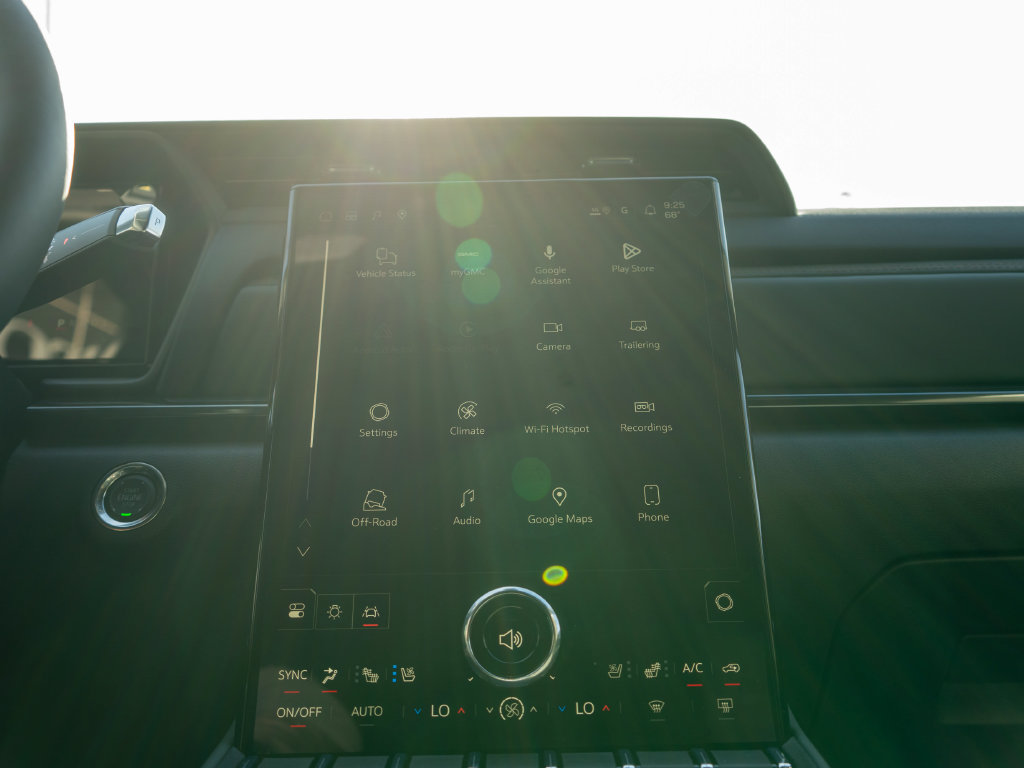 New 2027 GMC Terrain AT4 w/ Convenience Package III AWD/4WD image 23