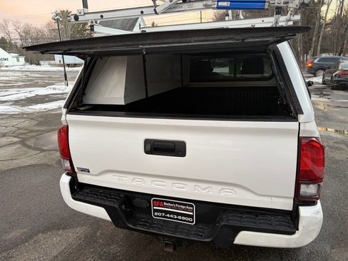 Used 2021 Toyota Tacoma SR5 image 4