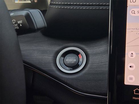 New 2025 Jeep Grand Cherokee Overland w/ Luxury Tech Group IV image 20