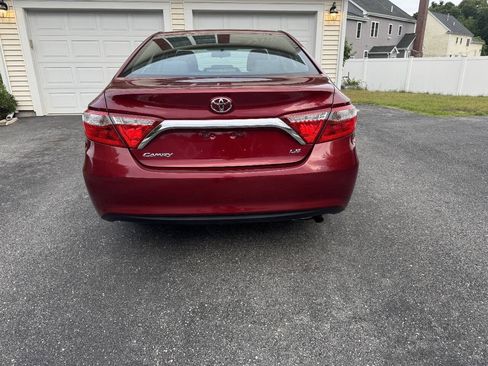 Used 2016 Toyota Camry LE FWD image 9
