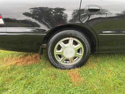 Used 1995 Toyota Avalon XLS FWD image 40