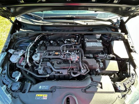 Used 2024 Toyota Corolla LE FWD image 12