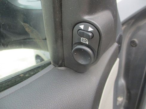 Used 2008 Saturn Aura XE image 24