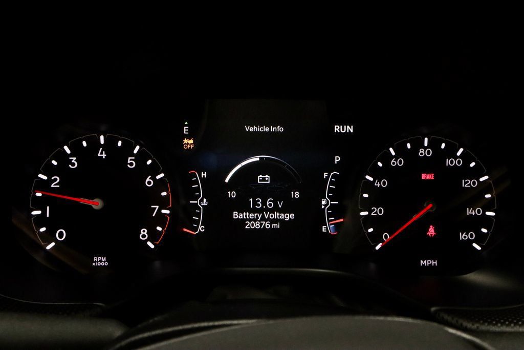 Used 2025 Jeep Compass Trailhawk AWD/4WD image 27
