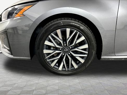 Certified 2024 Nissan Altima 2.5 SV FWD image 33