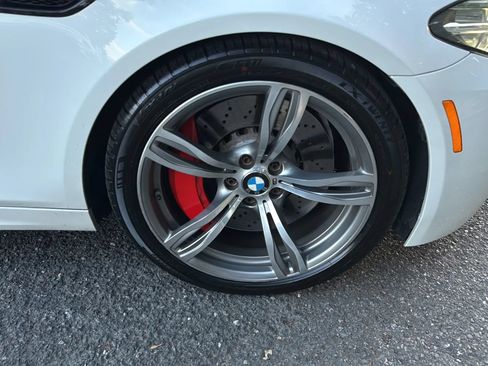 Used 2014 BMW M5 RWD image 13