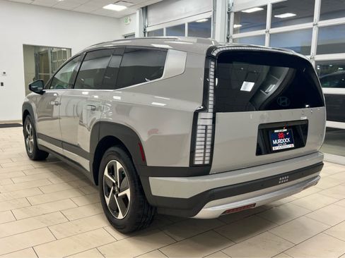 New 2026 Hyundai Ioniq 9 SE image 12