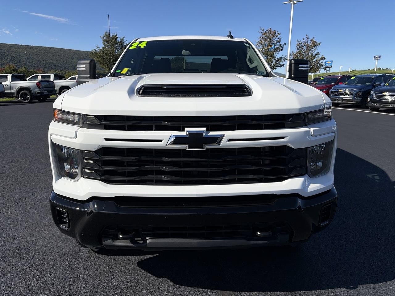 Used 2024 Chevrolet Silverado 2500 Custom w/ Custom Convenience Package AWD/4WD image 14