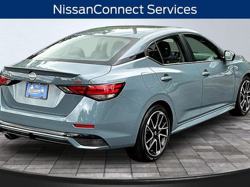 Used 2024 Nissan Sentra SR w/ SR Premium Package FWD image 6