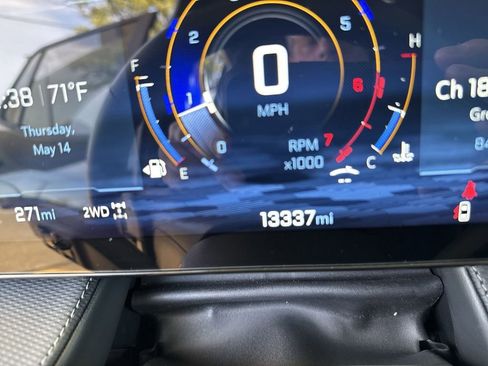 Certified 2026 Chevrolet Equinox LT AWD/4WD image 2