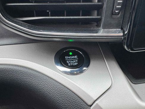 Certified 2021 Ford Explorer XLT w/ Equipment Group 202A image 25