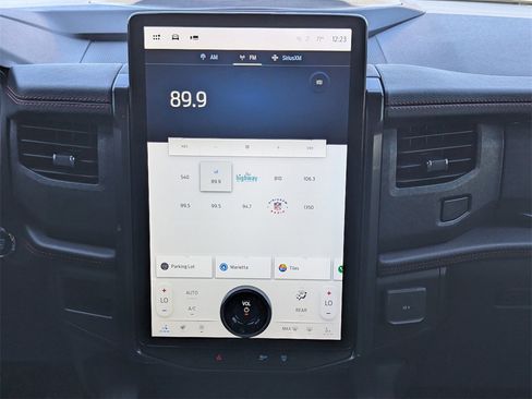 Used 2022 Ford Expedition Max Limited image 9