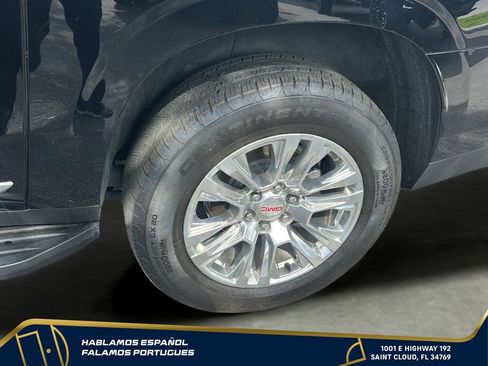 Certified 2025 GMC Yukon XL Denali AWD/4WD image 11