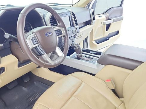 Used 2018 Ford F150 Lariat w/ Equipment Group 502A Luxury image 27