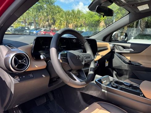 New 2025 Chevrolet Equinox ACTIV w/ Convenience Package III image 26