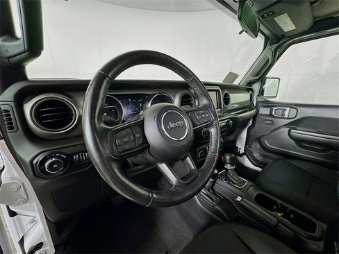 Used 2021 Jeep Wrangler Unlimited Sport image 19