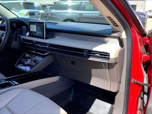 Used 2022 Lincoln Corsair AWD w/ Equipment Group 101A image 19