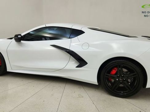 Used 2026 Chevrolet Corvette Stingray Coupe w/ 1LT RWD image 11