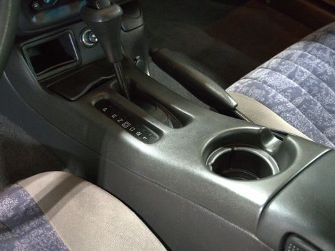 Used 2001 Chevrolet Camaro LT w/ Preferred Equipment Group 1 image 38