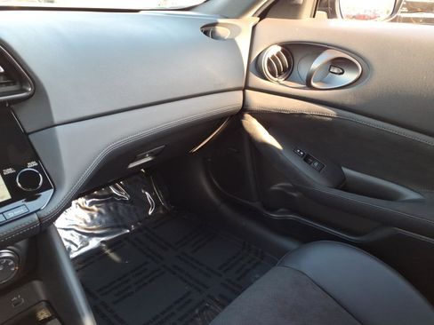 Used 2024 Nissan Z NISMO w/ Floor Mat Package image 29