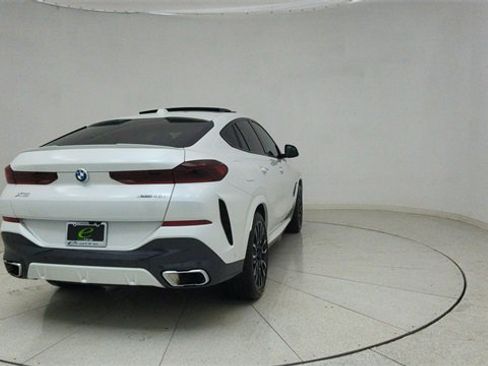 Used 2024 BMW X6 xDrive40i w/ Premium Package image 75