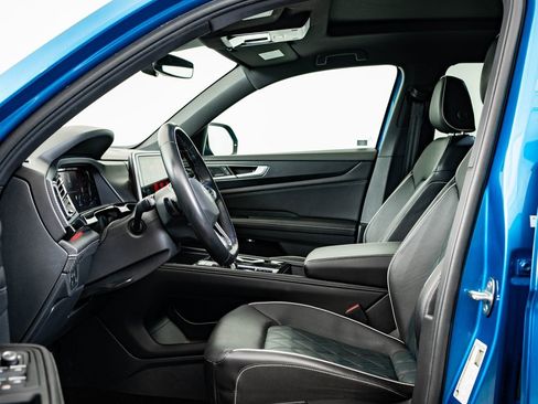 Used 2024 Volkswagen Atlas Cross Sport SEL Premium R-Line image 24