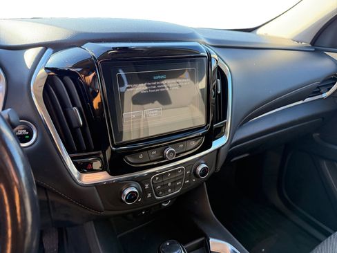 Used 2018 Chevrolet Traverse LT w/ LPO, Cargo Package image 12