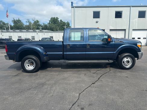 Used 2016 Ford F350 XL w/ Power Equipment Group AWD/4WD image 2