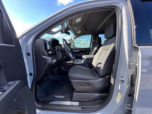 Used 2024 GMC Sierra 1500 Elevation image 2