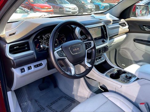 Certified 2023 GMC Acadia SLT w/ Technology Package image 14