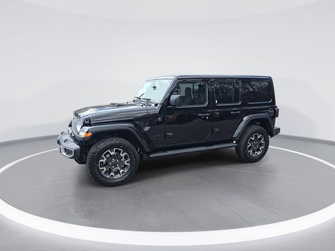 New 2026 Jeep Wrangler Unlimited Sahara AWD/4WD image 4